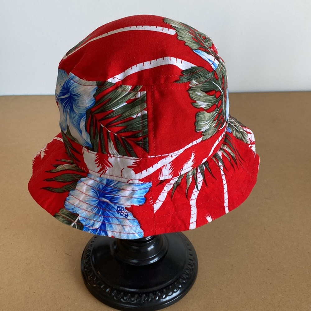 KBETHOS Bucket Hat. One size. Red Tropical Print